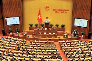 “Những cỗ xe tam mã” kéo nền kinh tế đi lên