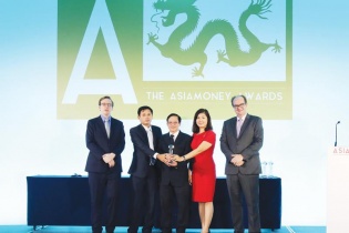 HDBank được Asiamoney trao Giải “Ngân hàng tốt nhất năm 2017”