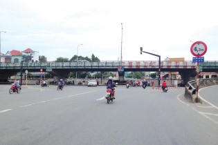 Dự án BOT Nâng cấp, cải tạo Quốc lộ 1K: Ngấp nghé bờ vực nguy hiểm