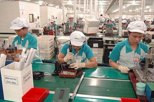 Phát triển công nghiệp hỗ trợ điện tử Việt Nam: Không liên kết, mất hết thị trường