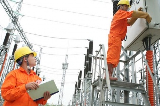 Ngành điện vẫn treo lỗ tỷ giá
