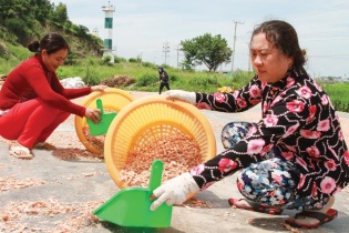 Tín dụng chính sách giúp người nghèo làm giàu