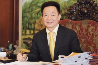 Bầu Hiển: "Tôi muốn nhân viên sống được bằng lương, làm giàu bằng thưởng"