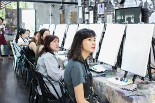 Được Shark Khoa rót 2,2 tỷ đồng, Tipsy-Art thành sân chơi có giá