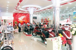 Thị trường xe máy Việt Nam: Honda "ăn" thị phần của Yamaha, Suzuki, Piaggio và SYM