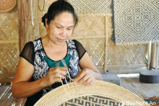 Nghệ An: Bản Diềm thoát nghèo từ nghề mây tre đan truyền thống