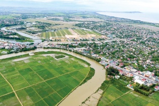 Tầm nhìn và khát vọng bứt phá miền Trung