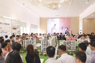 Đua nhau bán nhà “không hạ tầng”