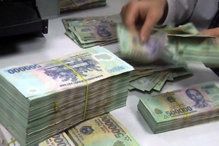 Lãi suất cho vay chưa xuống