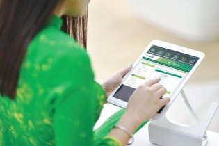 Trải nghiệm với dịch vụ ngân hàng điện tử của Vietcombank