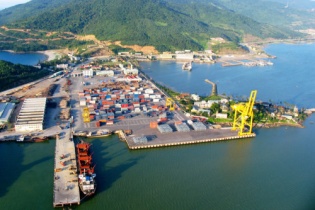 Hạ tầng sân bay - cảng biển: Tương lai cho Vùng Kinh tế trọng điểm miền Trung