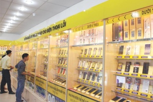 Nóng lạnh chứng quyền mua MWG