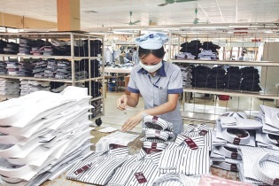 Ngành dệt may thiếu cả đơn hàng lẫn nhân công