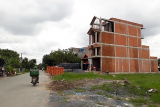 Bất động sản TP.HCM: Đỏ mắt tìm dự án nhà phố, đất nền