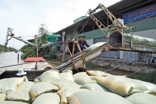 Nếu không thay đổi, nông sản còn ‘tắc đường’