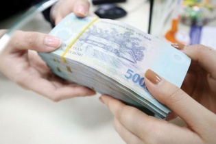 Tín dụng bất động sản tăng cao bất ngờ