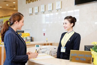 Nỗ lực tìm vốn rẻ “xanh hóa” dòng tín dụng