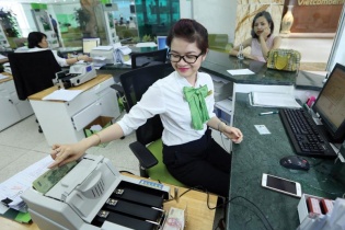 Sức khoẻ ngân hàng: Lợi nhuận lớn, trích lập dự phòng cao