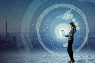 Tìm nét vẽ thông minh cho chữ “Nhân” thời 4.0