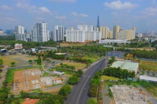 TP.HCM rốt ráo giải cứu thị trường bất động sản