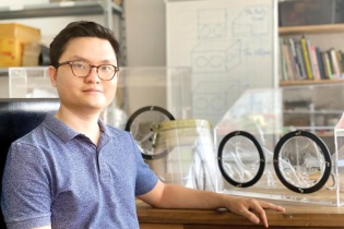 Nguyễn Trung Nhật, sáng lập, Giám đốc Maximus Accessories: Sản xuất mặt nạ bảo hộ sau một cú điện thoại