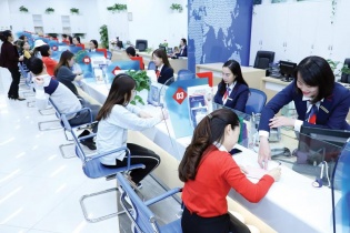 Lãi vay giảm, tín dụng vẫn tăng chậm