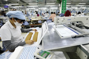 "Mũi giáp công" xuất khẩu: Chờ các thị trường gỡ lệnh phong tỏa