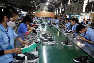 Thuế về 0%, giày thể thao, cặp, túi ngóng EVFTA 