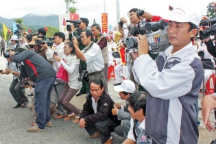 Báo chí - “nhịp cầu” kết nối của miền Trung