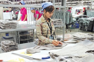 Làn sóng dịch chuyển vốn FDI vào dệt may: Chưa có đại dự án