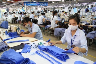 Lợi ích từ EVFTA không chỉ của doanh nghiệp