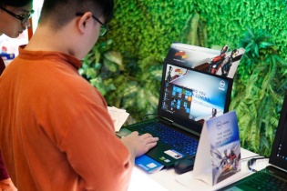 Ngành game “trải thảm đỏ” mời chào nhân lực