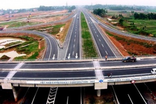 Cao tốc Bắc - Nam phía Đông đi qua 14 tỉnh miền Trung: Động lực phát triển bền vững giao thông