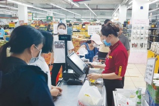 Người dân vẫn “chê” thanh toán phi tiền mặt