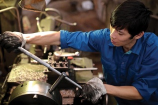 Chính sách hỗ trợ và cam kết của doanh nghiệp