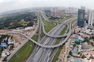 CII lún sâu trong “vòng xoáy” trái phiếu
