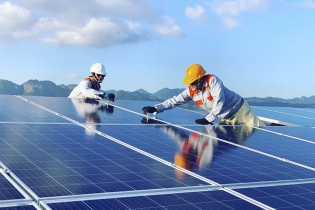 Năng lượng tái tạo ở Việt Nam có thật “nhanh, nhiều, tốt, rẻ”