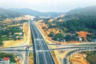 Hạ tầng giao thông là đường băng cho Quảng Ninh cất cánh