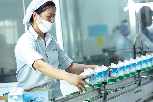 Doanh nghiệp ngành sữa: Khó thoát lỗ khi chơi trên “sân cũ”