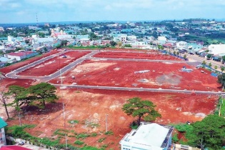 Doanh nghiệp địa ốc phía Nam “đánh bắt xa bờ”