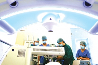 Y dược tăng độ “gây nghiện” với nhà đầu tư