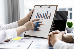 Hiệu suất đi lùi 3 tháng liên tục, PYN Elite Fund quay lại "khen" FPT