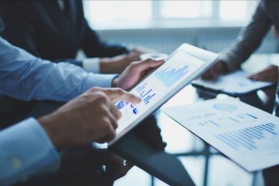 Giao dịch Hợp đồng tương lai VN30 giảm gần 20% trong tháng 2/2026