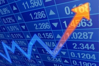 Giao dịch hợp đồng tương lai VN30 và VN100 tăng mạnh trong tháng 7