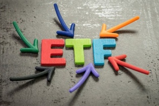 ETF dồn dập cơ cấu danh mục, loạt cổ phiếu dự kiến được gọi tên