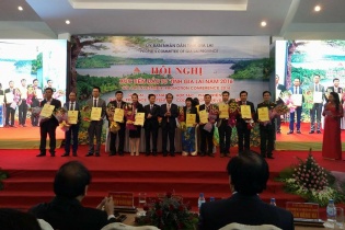 Trao quyết định chủ trương đầu tư cho 10 dự án, tổng vốn đăng ký 5.516 tỷ đồng