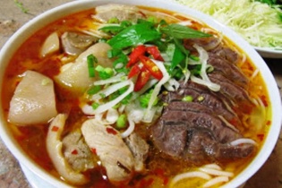 Khai trương quán Bún bò Huế theo mô hình được cấp Nhãn hiệu chứng nhận đầu tiên