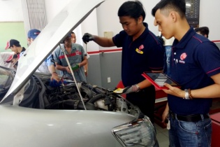 Chương trình “Lăn bánh an toàn” của hãng Bridgestone về với Đà Nẵng