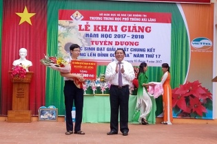 Bộ trưởng Nguyễn Chí Dũng khen thưởng “cậu bé Google”