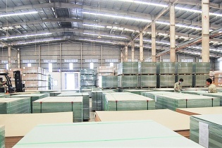 Quảng Trị: Cấp chủ trương đầu tư cho Nhà máy sản xuất gỗ ghép thanh và dăm băm